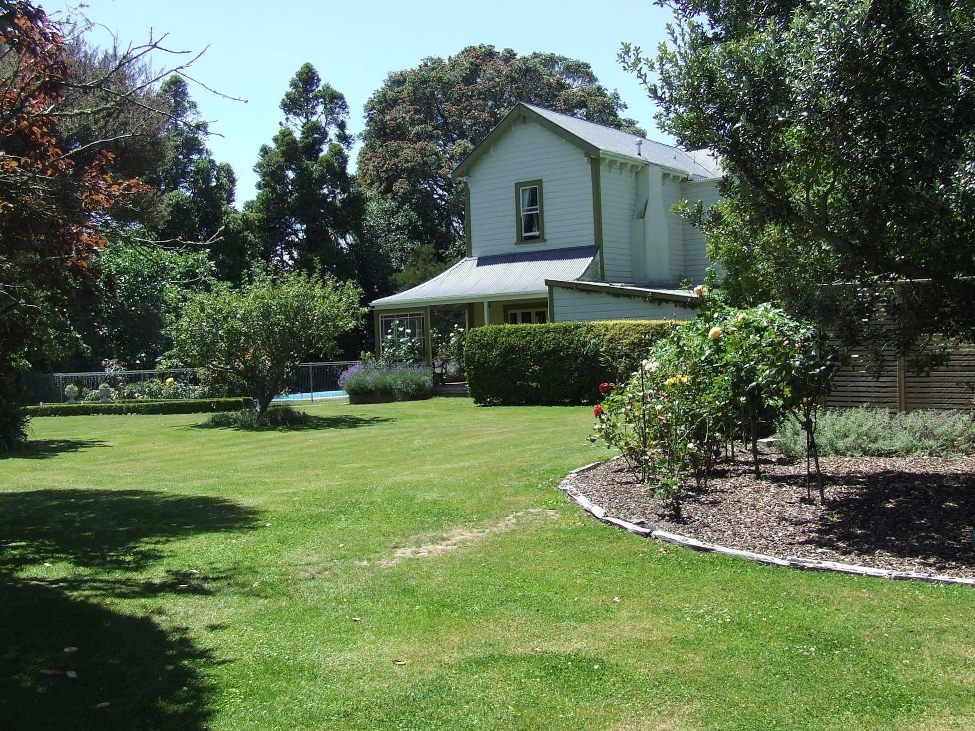 Tairoa Lodge & Cottage Hawera Exterior foto